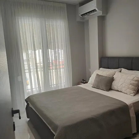 Lux דירה